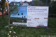 Maischerz, "Seilbahn muki25" mit der neuen 4er-Gondel schwebend über Munderkingen